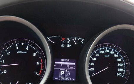 Toyota Land Cruiser 200, 2013 год, 4 320 000 рублей, 17 фотография