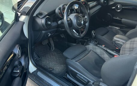 MINI Hatch, 2019 год, 2 490 000 рублей, 9 фотография