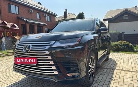 Lexus LX, 2022 год, 16 000 000 рублей, 2 фотография
