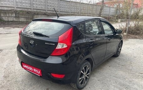 Hyundai Solaris II рестайлинг, 2013 год, 730 000 рублей, 4 фотография
