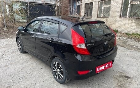 Hyundai Solaris II рестайлинг, 2013 год, 730 000 рублей, 6 фотография