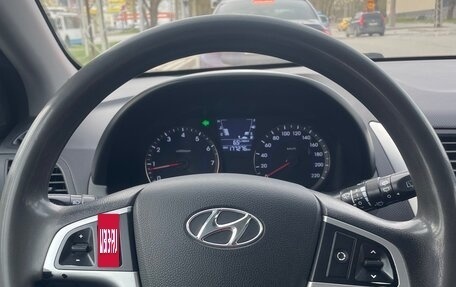 Hyundai Solaris II рестайлинг, 2013 год, 730 000 рублей, 11 фотография