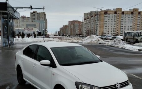 Volkswagen Polo VI (EU Market), 2015 год, 740 000 рублей, 2 фотография