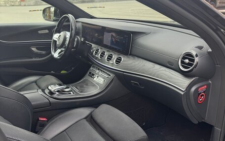 Mercedes-Benz E-Класс, 2018 год, 3 650 000 рублей, 6 фотография