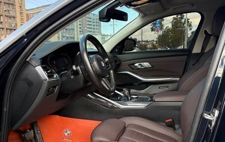 BMW 3 серия, 2021 год, 2 630 000 рублей, 7 фотография