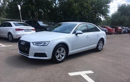 Audi A4, 2019 год, 2 800 000 рублей, 3 фотография
