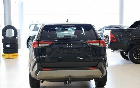 Toyota RAV4, 2021 год, 3 300 000 рублей, 8 фотография