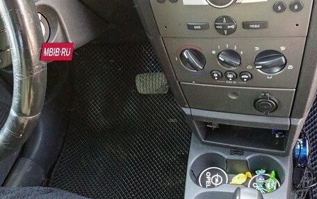 Opel Meriva, 2004 год, 355 000 рублей, 21 фотография