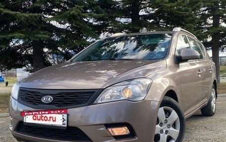 KIA cee'd I рестайлинг, 2012 год, 699 000 рублей, 2 фотография