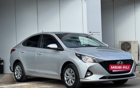 Hyundai Solaris II рестайлинг, 2021 год, 1 690 000 рублей, 5 фотография