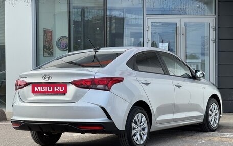 Hyundai Solaris II рестайлинг, 2021 год, 1 690 000 рублей, 9 фотография