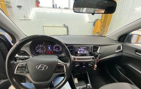 Hyundai Solaris II рестайлинг, 2017 год, 1 100 000 рублей, 7 фотография