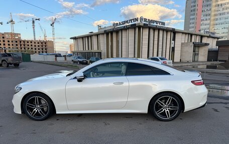 Mercedes-Benz E-Класс, 2019 год, 5 000 000 рублей, 10 фотография