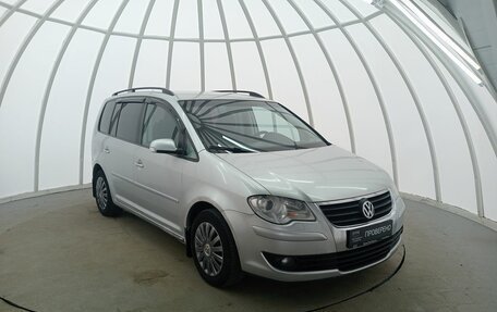 Volkswagen Touran III, 2007 год, 610 000 рублей, 3 фотография