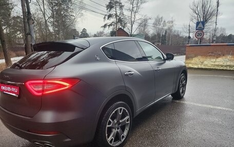 Maserati Levante I, 2018 год, 4 370 000 рублей, 6 фотография