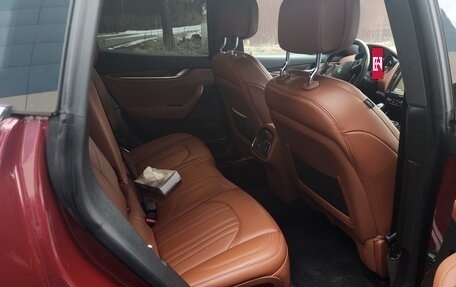 Maserati Levante I, 2018 год, 4 370 000 рублей, 16 фотография