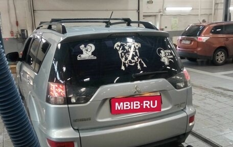Mitsubishi Outlander III рестайлинг 3, 2011 год, 1 134 000 рублей, 4 фотография