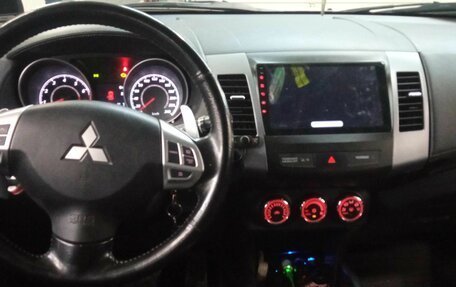 Mitsubishi Outlander III рестайлинг 3, 2011 год, 1 134 000 рублей, 5 фотография