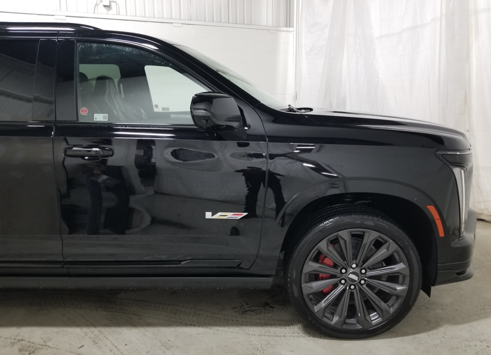 Cadillac Escalade V, 2025 год, 31 000 000 рублей, 4 фотография