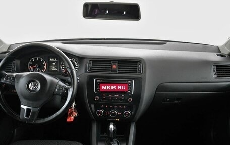 Volkswagen Jetta VI, 2013 год, 800 000 рублей, 5 фотография