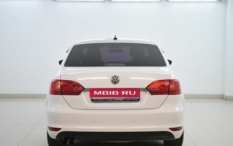 Volkswagen Jetta VI, 2013 год, 800 000 рублей, 3 фотография