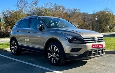 Volkswagen Tiguan II, 2019 год, 3 050 000 рублей, 1 фотография