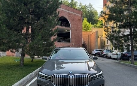 BMW 7 серия, 2020 год, 9 200 000 рублей, 6 фотография