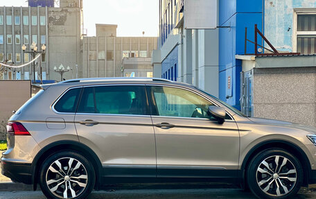 Volkswagen Tiguan II, 2019 год, 3 050 000 рублей, 3 фотография