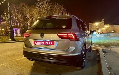 Volkswagen Tiguan II, 2019 год, 3 050 000 рублей, 14 фотография