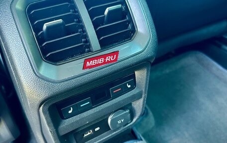 Volkswagen Tiguan II, 2019 год, 3 050 000 рублей, 6 фотография