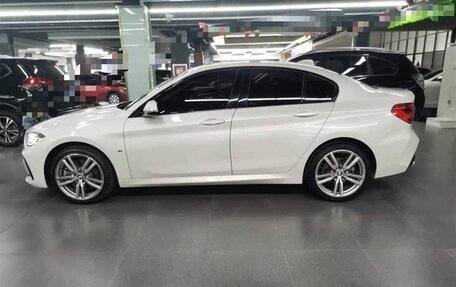 BMW 1 серия, 2019 год, 1 997 000 рублей, 7 фотография