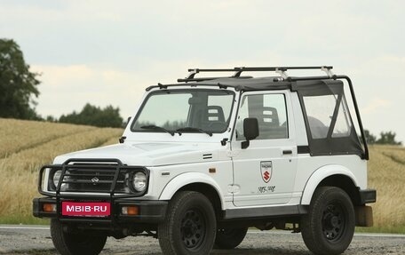 Suzuki Samurai, 1990 год, 600 000 рублей, 1 фотография