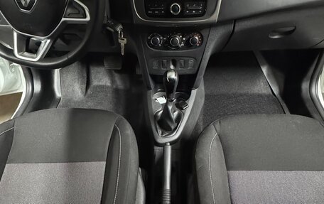 Renault Logan II, 2019 год, 1 050 000 рублей, 10 фотография