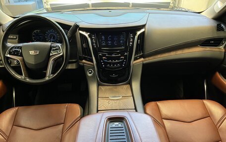 Cadillac Escalade IV, 2018 год, 5 100 000 рублей, 23 фотография