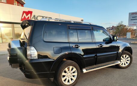 Mitsubishi Pajero IV, 2011 год, 2 290 000 рублей, 3 фотография