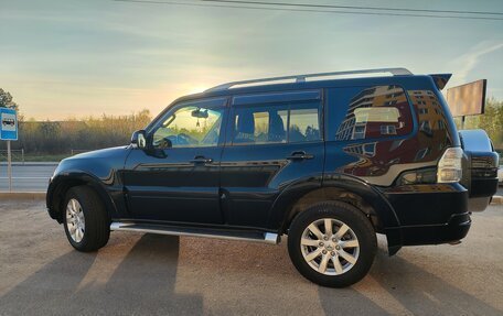 Mitsubishi Pajero IV, 2011 год, 2 290 000 рублей, 6 фотография