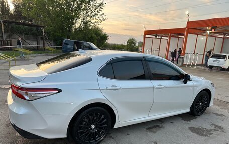 Toyota Camry, 2018 год, 3 200 000 рублей, 8 фотография