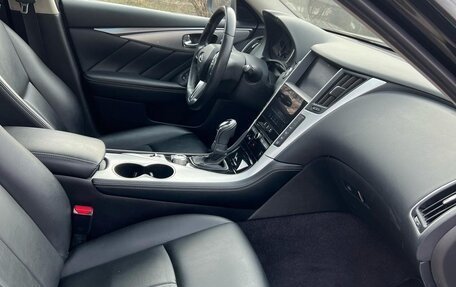 Infiniti Q50 I рестайлинг, 2020 год, 3 200 000 рублей, 12 фотография