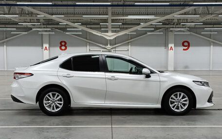 Toyota Camry, 2019 год, 2 500 000 рублей, 5 фотография