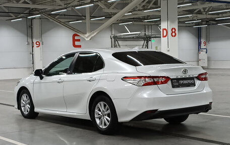 Toyota Camry, 2019 год, 2 500 000 рублей, 8 фотография