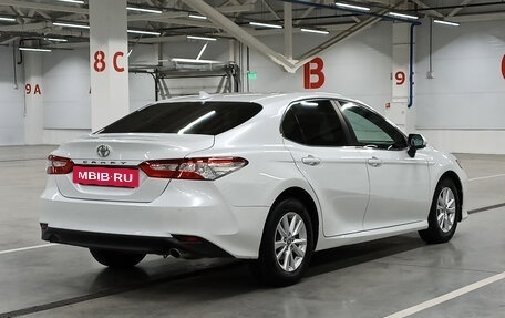 Toyota Camry, 2019 год, 2 500 000 рублей, 6 фотография