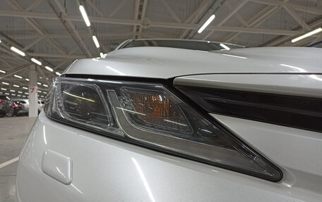 Toyota Camry, 2019 год, 2 500 000 рублей, 21 фотография