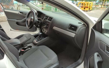 Volkswagen Jetta VI, 2013 год, 1 350 000 рублей, 9 фотография