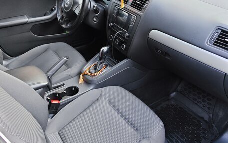 Volkswagen Jetta VI, 2013 год, 1 350 000 рублей, 11 фотография