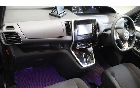 Nissan Serena IV, 2016 год, 1 709 000 рублей, 5 фотография