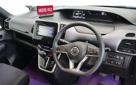 Nissan Serena IV, 2016 год, 1 709 000 рублей, 6 фотография