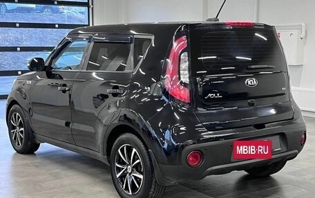 KIA Soul II рестайлинг, 2017 год, 1 318 000 рублей, 4 фотография