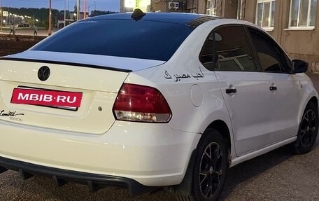 Volkswagen Polo VI (EU Market), 2011 год, 450 000 рублей, 2 фотография