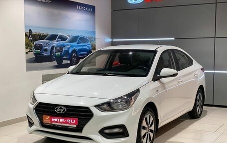 Hyundai Solaris II рестайлинг, 2017 год, 1 030 000 рублей, 1 фотография