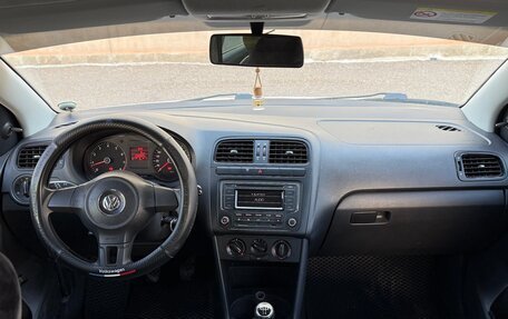 Volkswagen Polo VI (EU Market), 2011 год, 450 000 рублей, 13 фотография